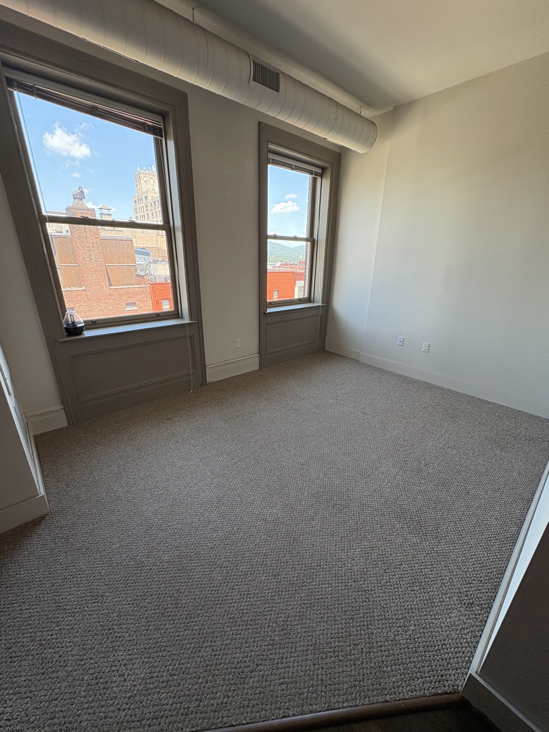 129 N Washington Ave., 512