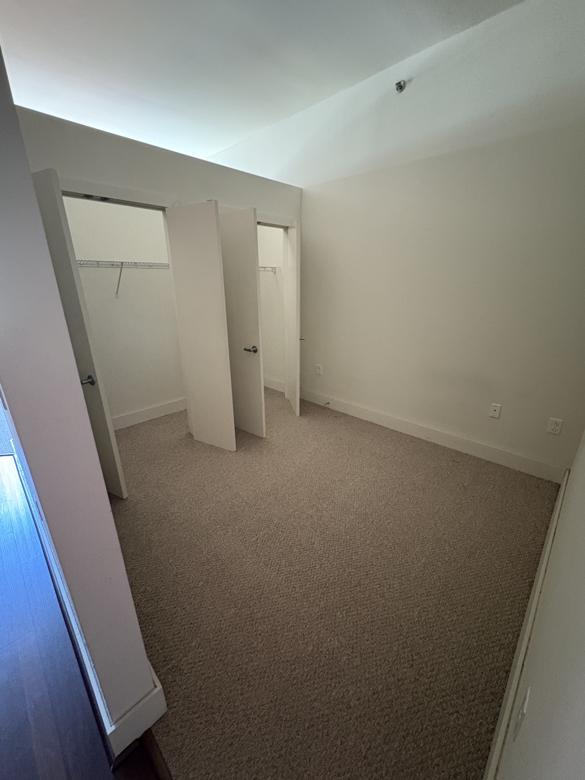 129 N Washington Ave., 712